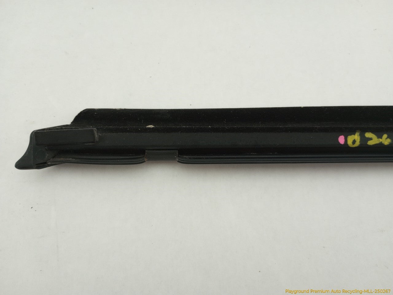 Ford Mustang Pair Of Rear Exterior Quarter Glass Molding Trim