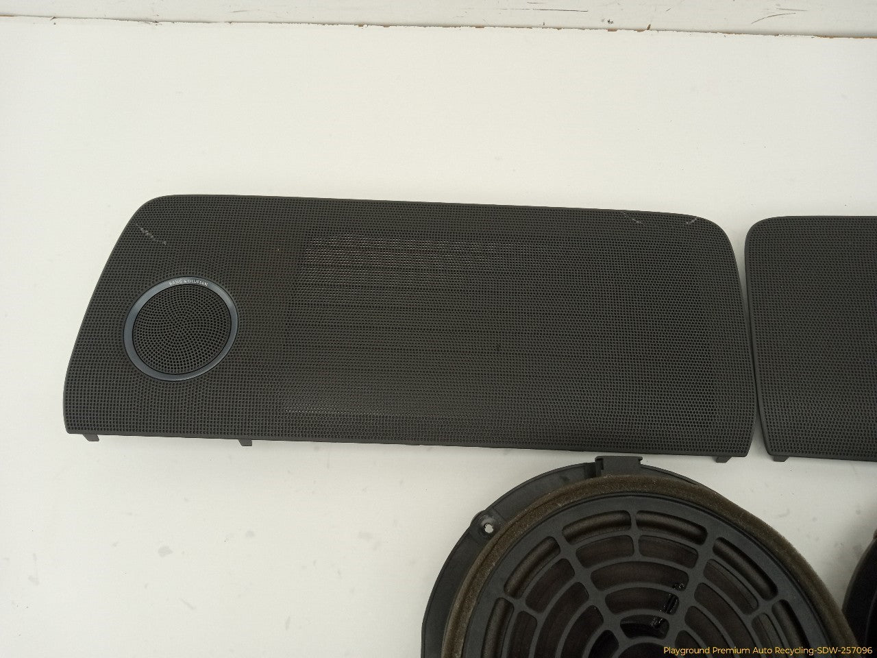 Audi A5 Set Of 13 Audio Speakers
