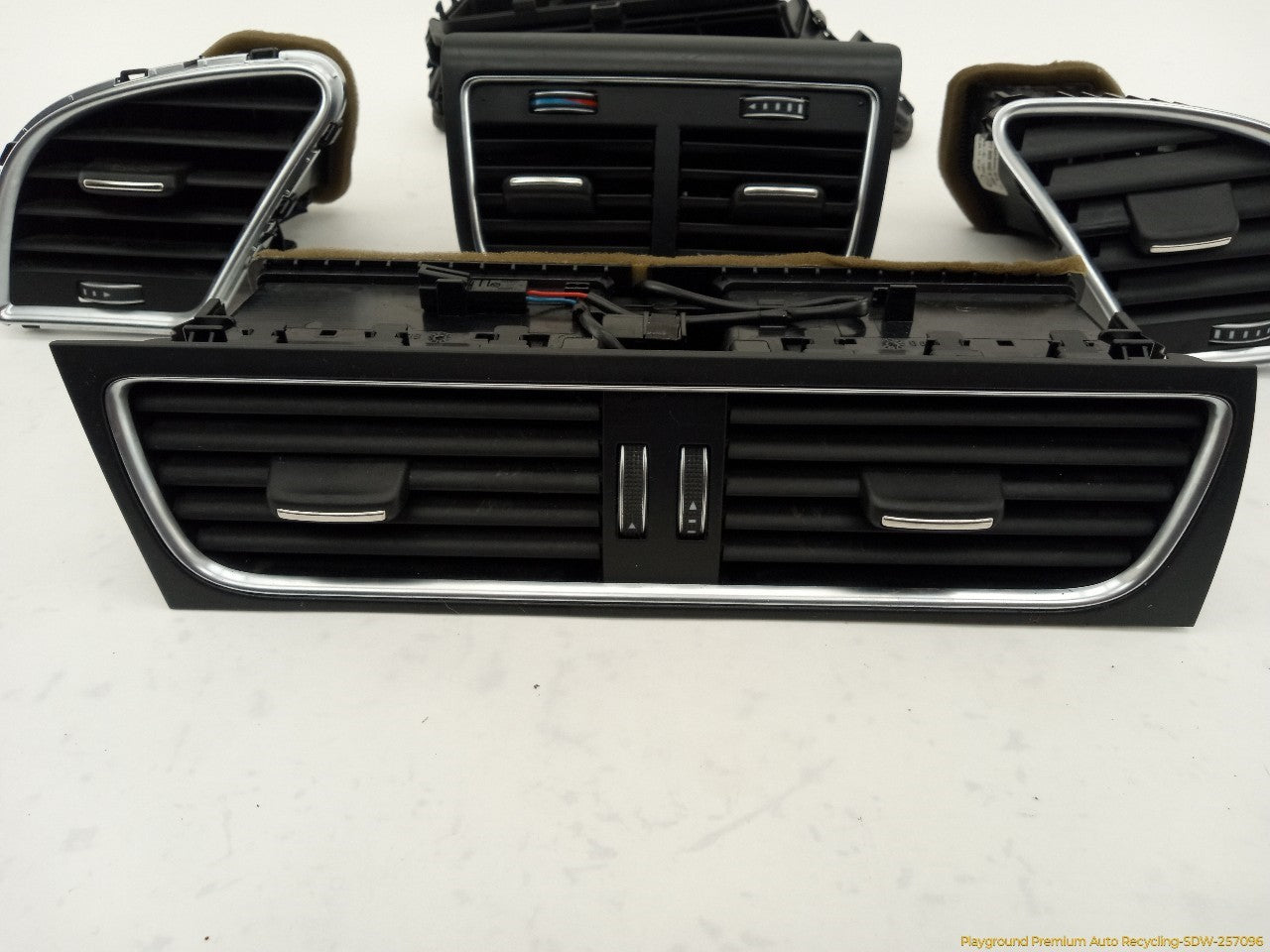 Audi A5 Set Of 4 Dash Center Console Air Vents