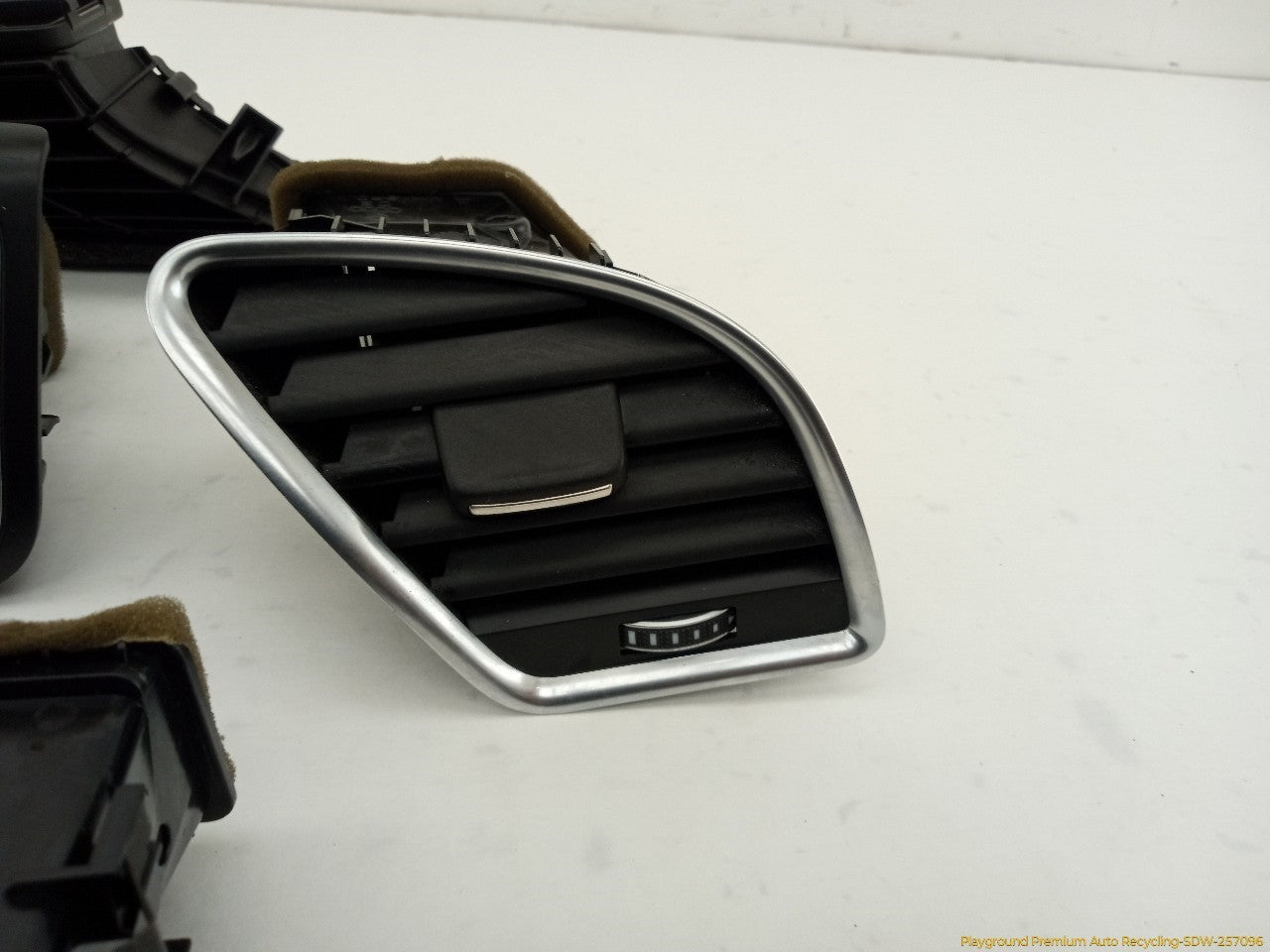 Audi A5 Set Of 4 Dash Center Console Air Vents