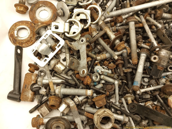 Land Rover LR2 Dismantling Hardware Fasteners Bolts & Nuts