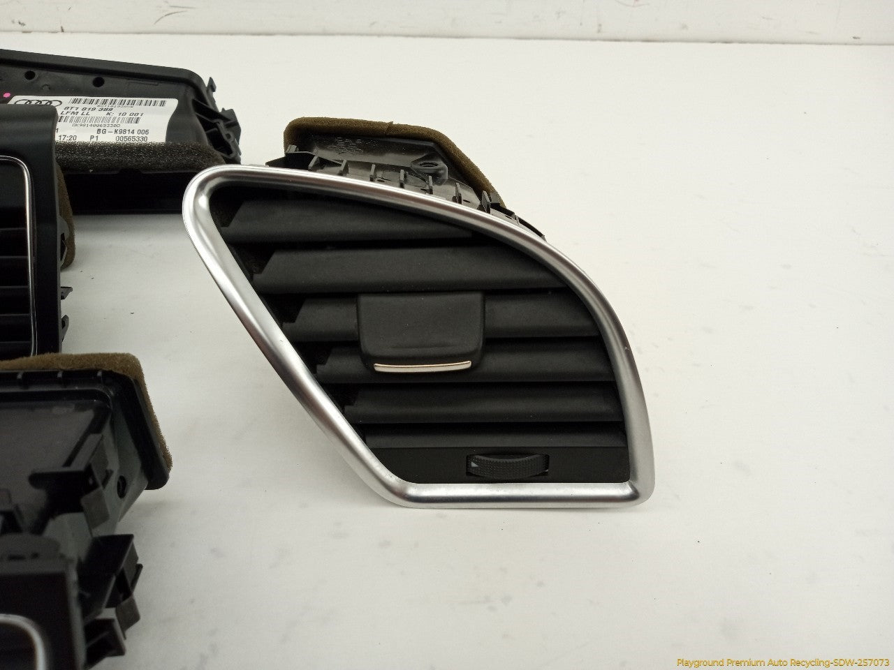 Audi A5 Set Of 4 Dash Center Console Air Vents