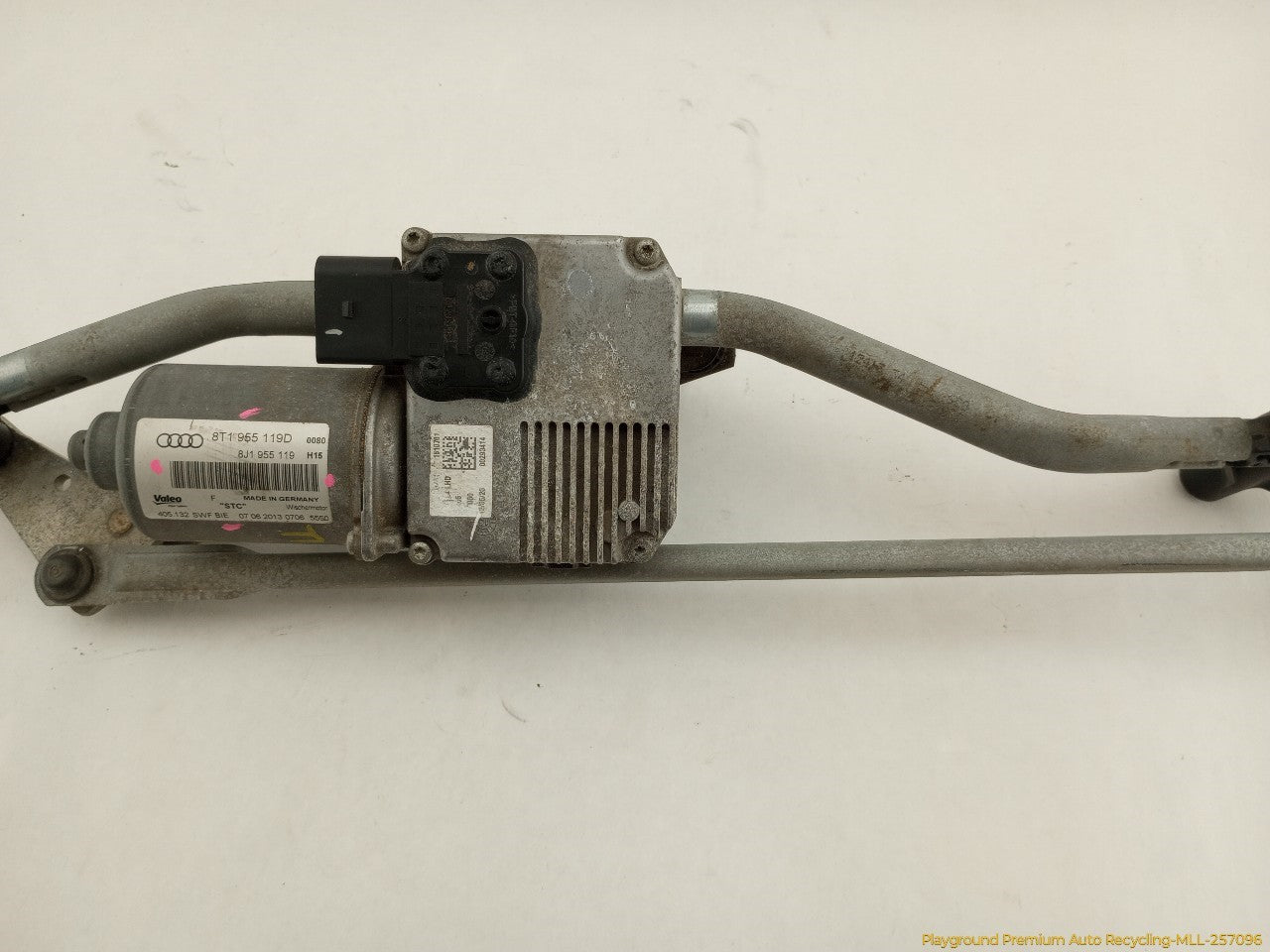 Audi A5 Front Windshield Wiper Transmission & Motor