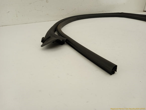 Audi A5 Pair Of Front Left Window Molding