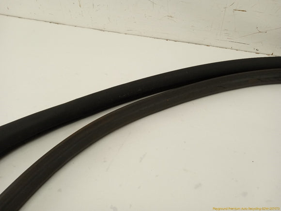 Audi A5 Pair Of Front Left Window Molding