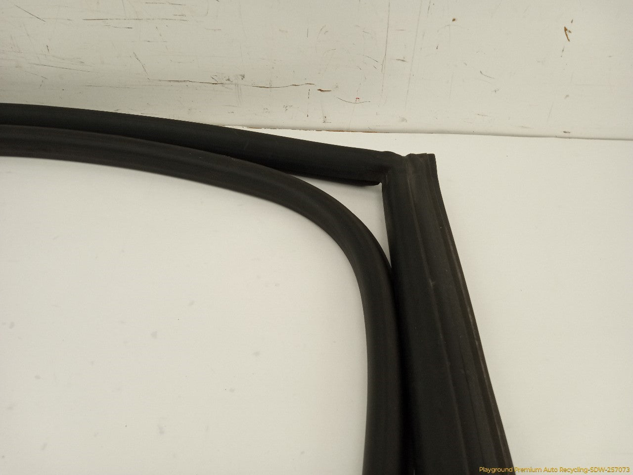Audi A5 Pair Of Front Left Window Molding