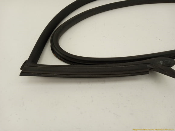 Audi A5 Pair Of Front Right Window Molding