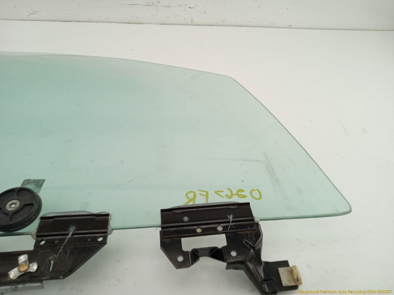 Ford Mustang Passenger Right Front Door Window Glass