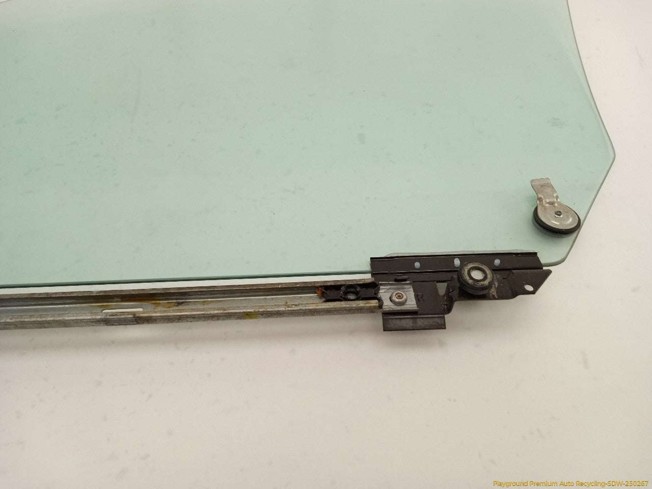 Ford Mustang Passenger Right Front Door Window Glass