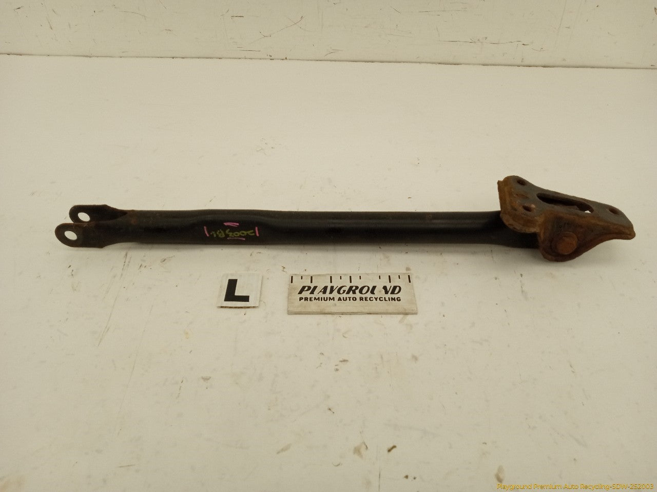 Land Rover LR2 Driver Left Rear Lower Trailing Arm