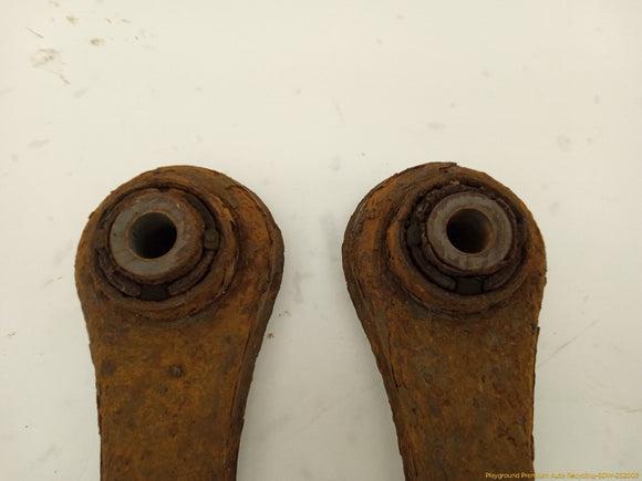 Land Rover LR2 Pair Of Rear Lower Locating Arm