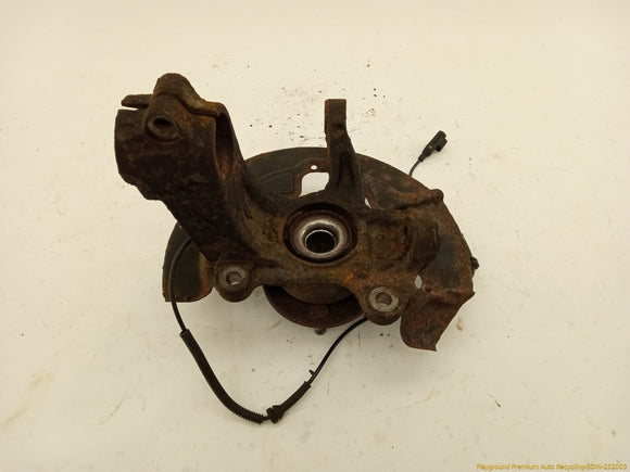 Land Rover LR2 Passenger Right Front Spindle Knuckle Hub