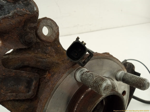 Land Rover LR2 Driver Left Front Spindle Knuckle Hub