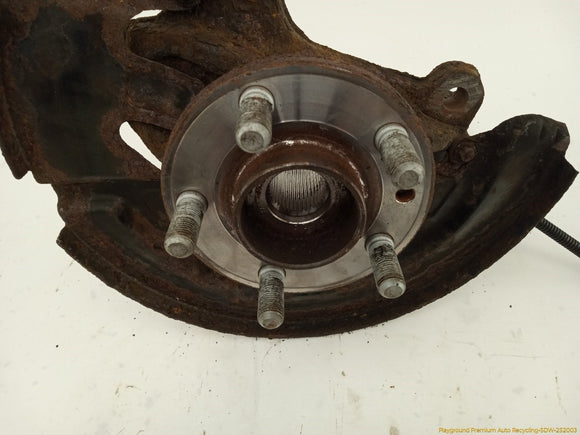 Land Rover LR2 Driver Left Front Spindle Knuckle Hub