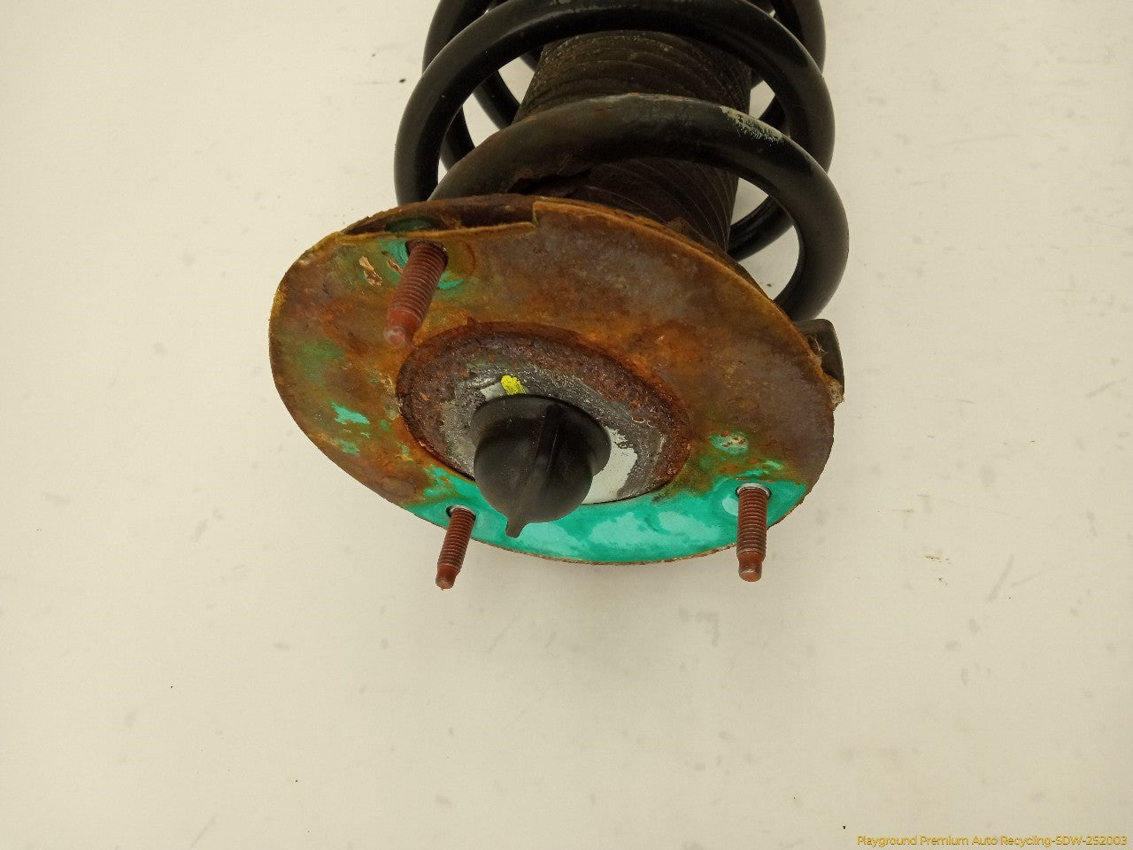 Land Rover LR2 Passenger Right Rear Strut