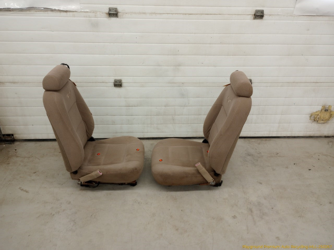 Ford Mustang Pair Of Front Seats Assembly