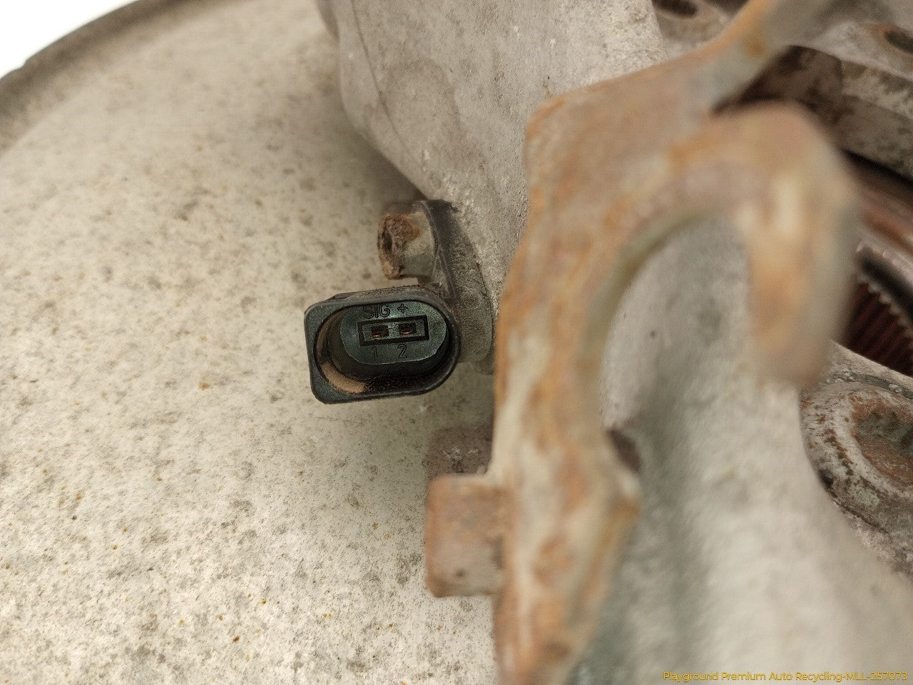 Audi A5 Passenger Right Rear Spindle Knuckle Hub