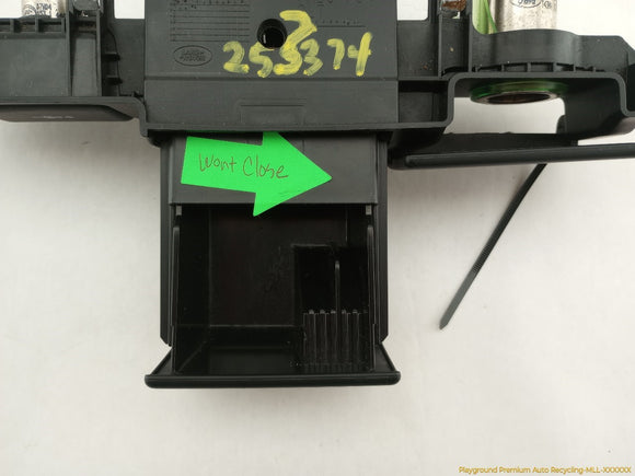 Land Rover LR3 **AS IS** Center Ashtray Trim