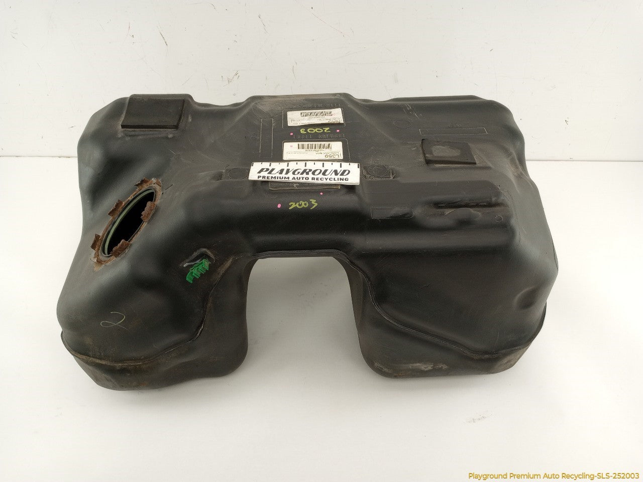 Land Rover LR2 Fuel Gas Tank