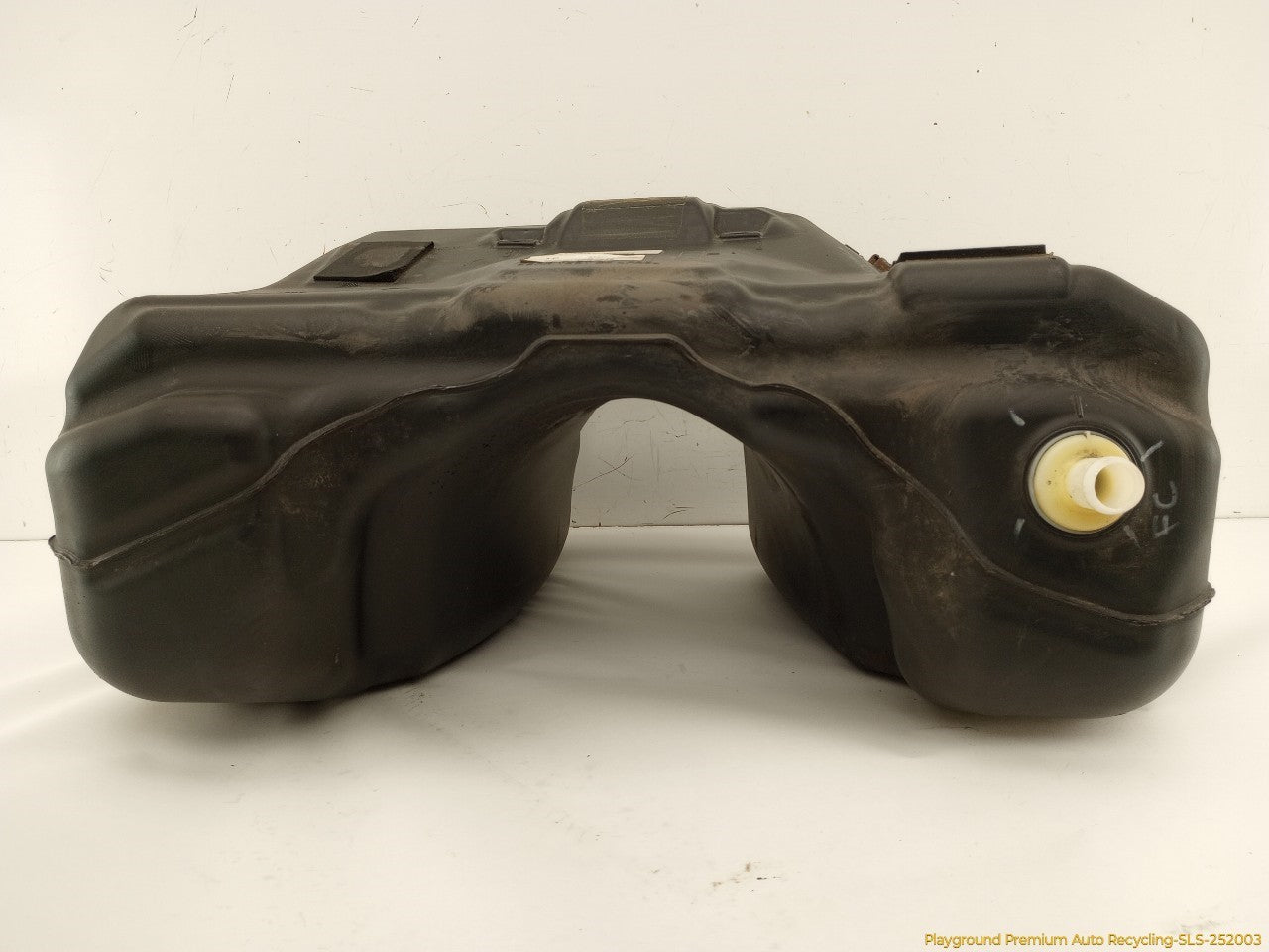 Land Rover LR2 Fuel Gas Tank