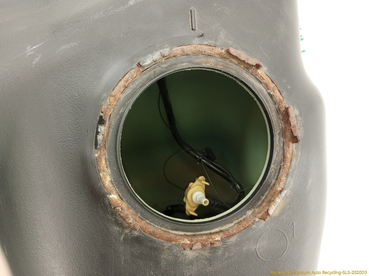 Land Rover LR2 Fuel Gas Tank