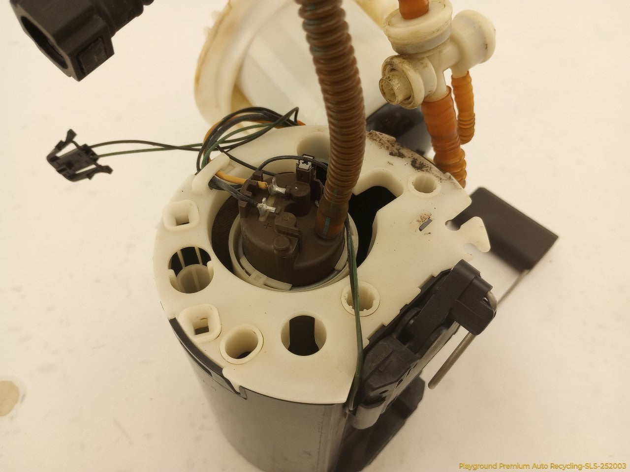 Land Rover LR2 Fuel Pump
