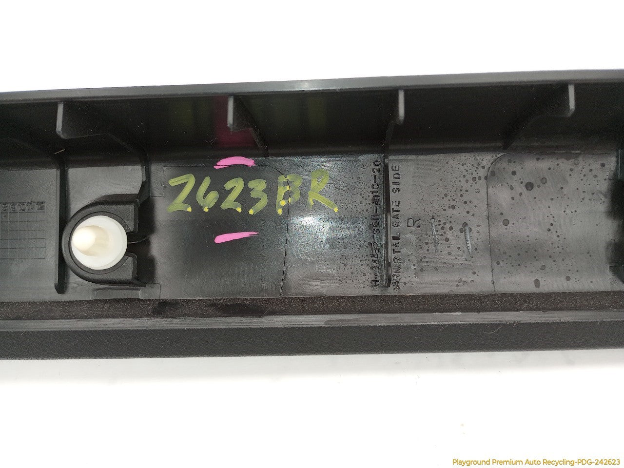 Acura RSX Pair Of Rear Back Glass Trim
