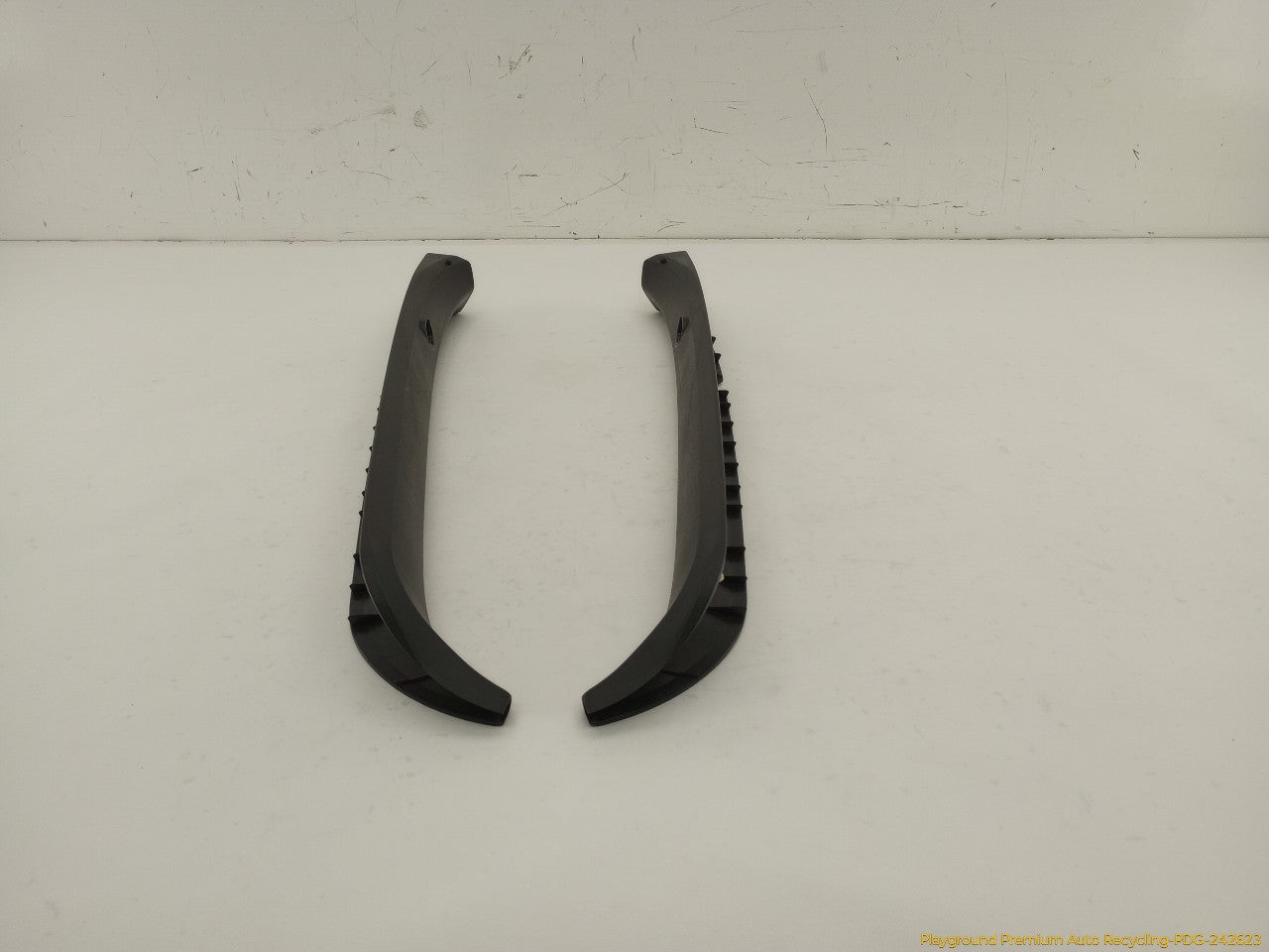 Acura RSX Pair Of Rear Back Glass Trim