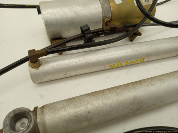 Ford Mustang Set Of 3 Convertible Pump Motor & Cylinders