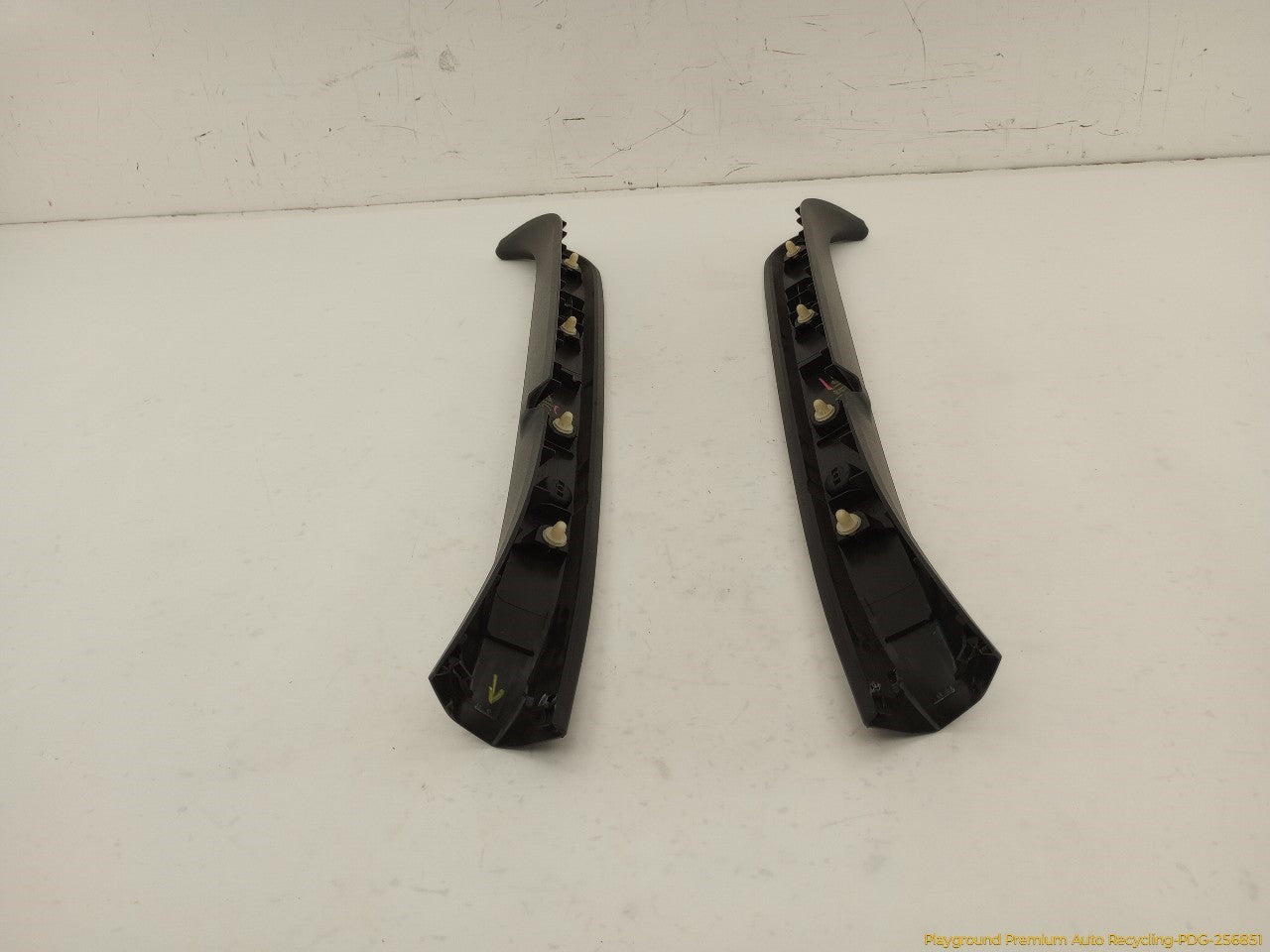 Acura RSX Pair Of Rear Back Glass Trim