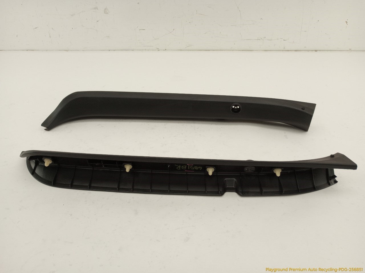 Acura RSX Pair Of Rear Back Glass Trim