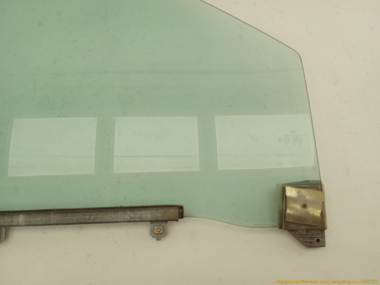 Mercedes SL320 Passenger Right Front Door Window Glass