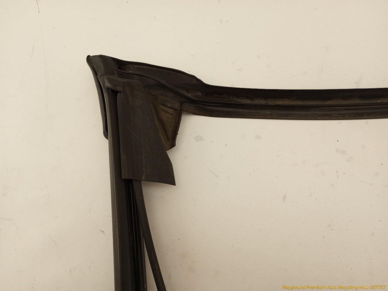 Mercedes SL320 Windshield Molding