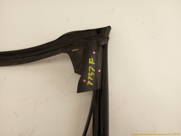 Mercedes SL320 Windshield Molding