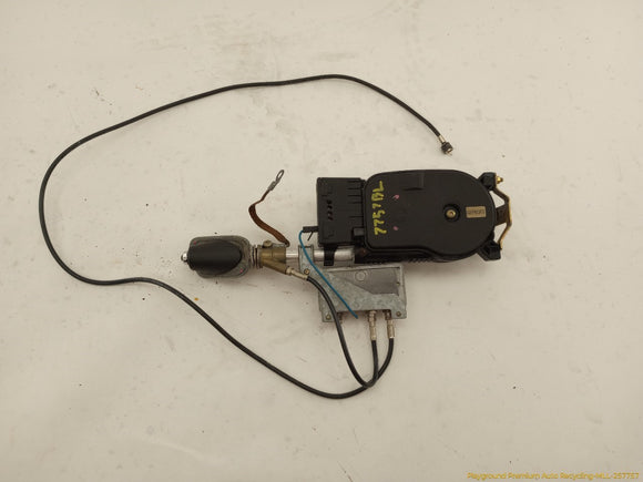 Mercedes SL320 Radio Power Antenna