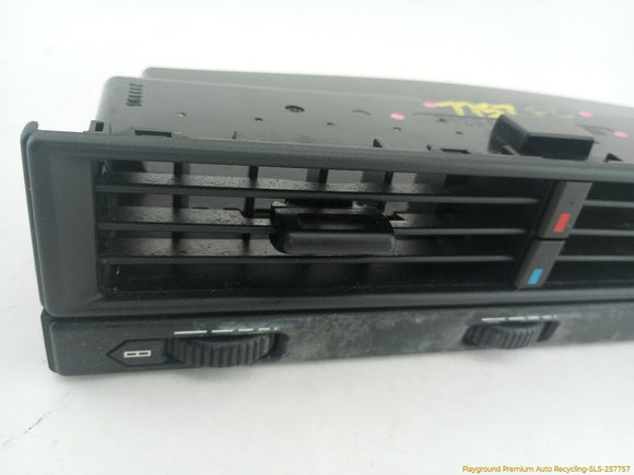 Mercedes SL320 Dashboard Air Vent