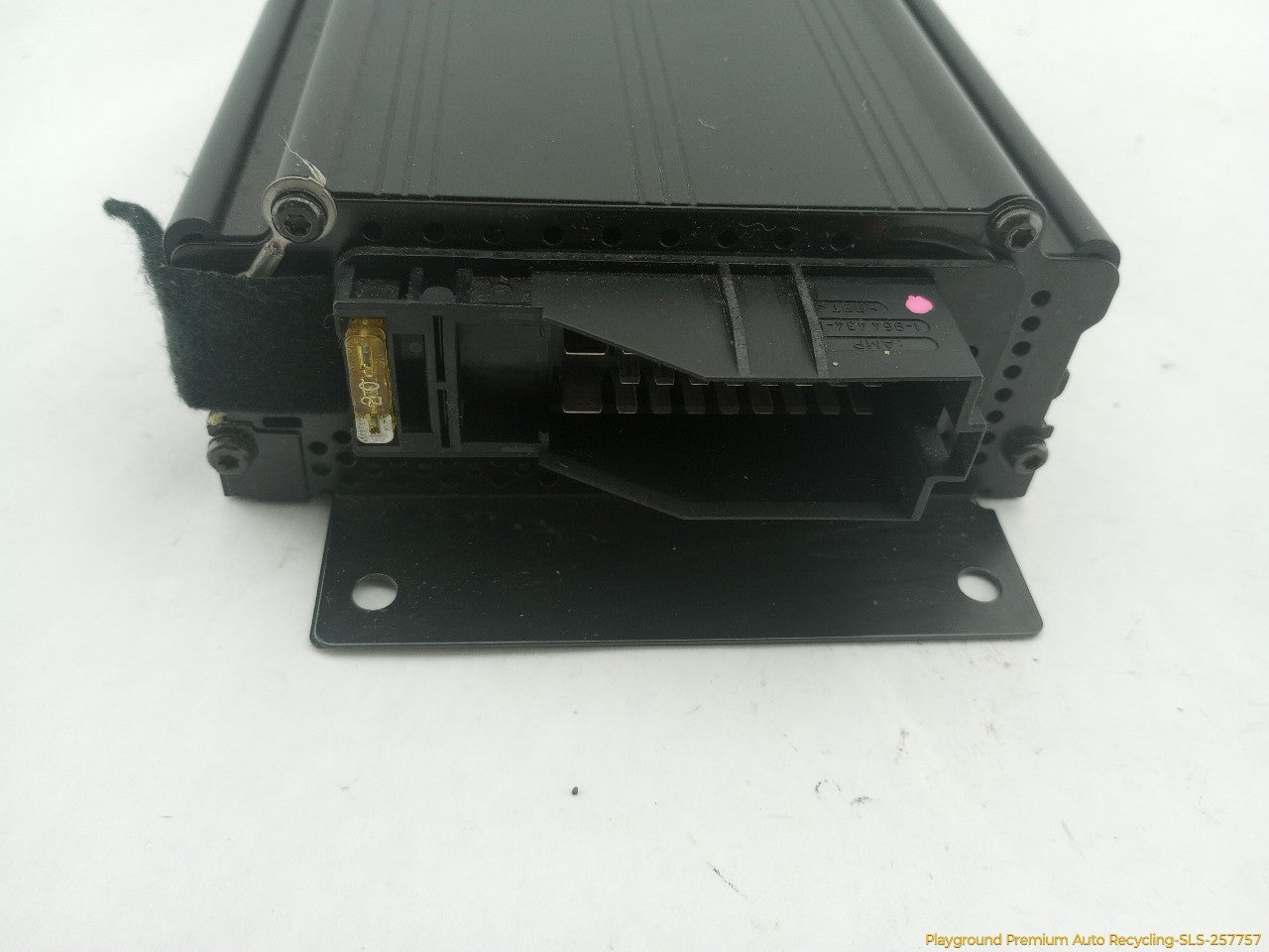 Mercedes SL320 Radio Audio Amplifier