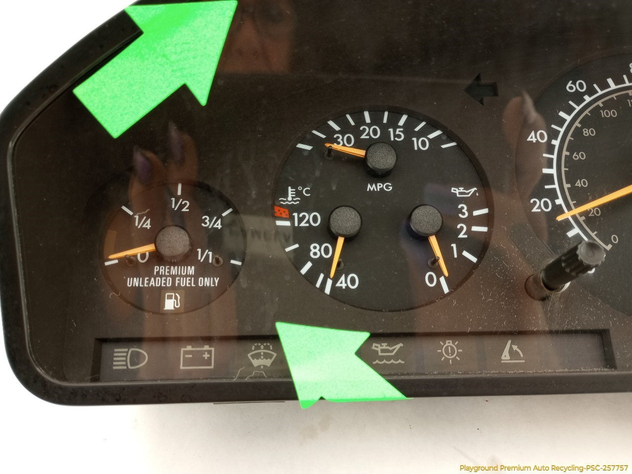 Mercedes SL320 Instrument Cluster Speedometer