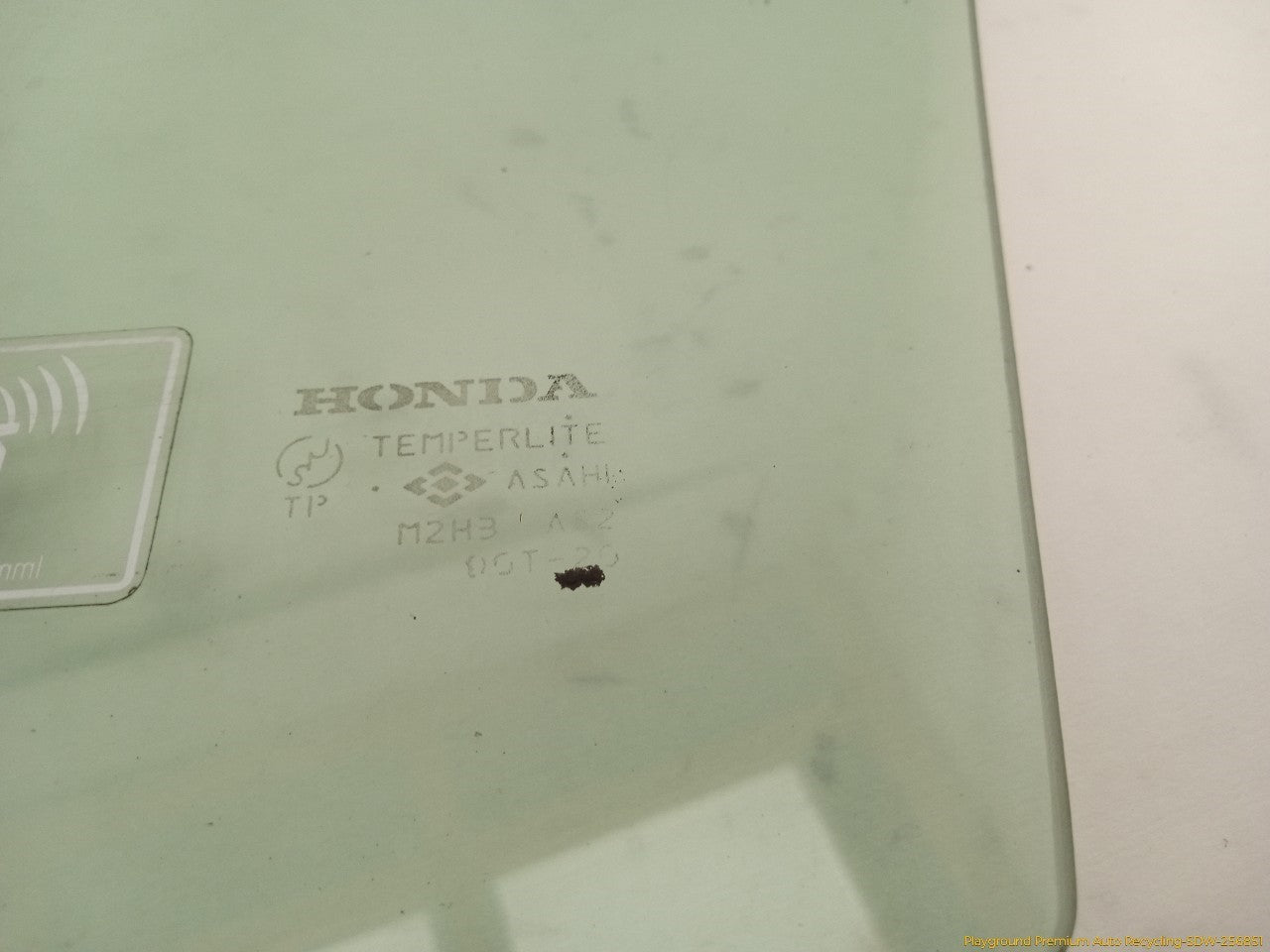 Acura RSX Passenger Right Front Door Window Glass