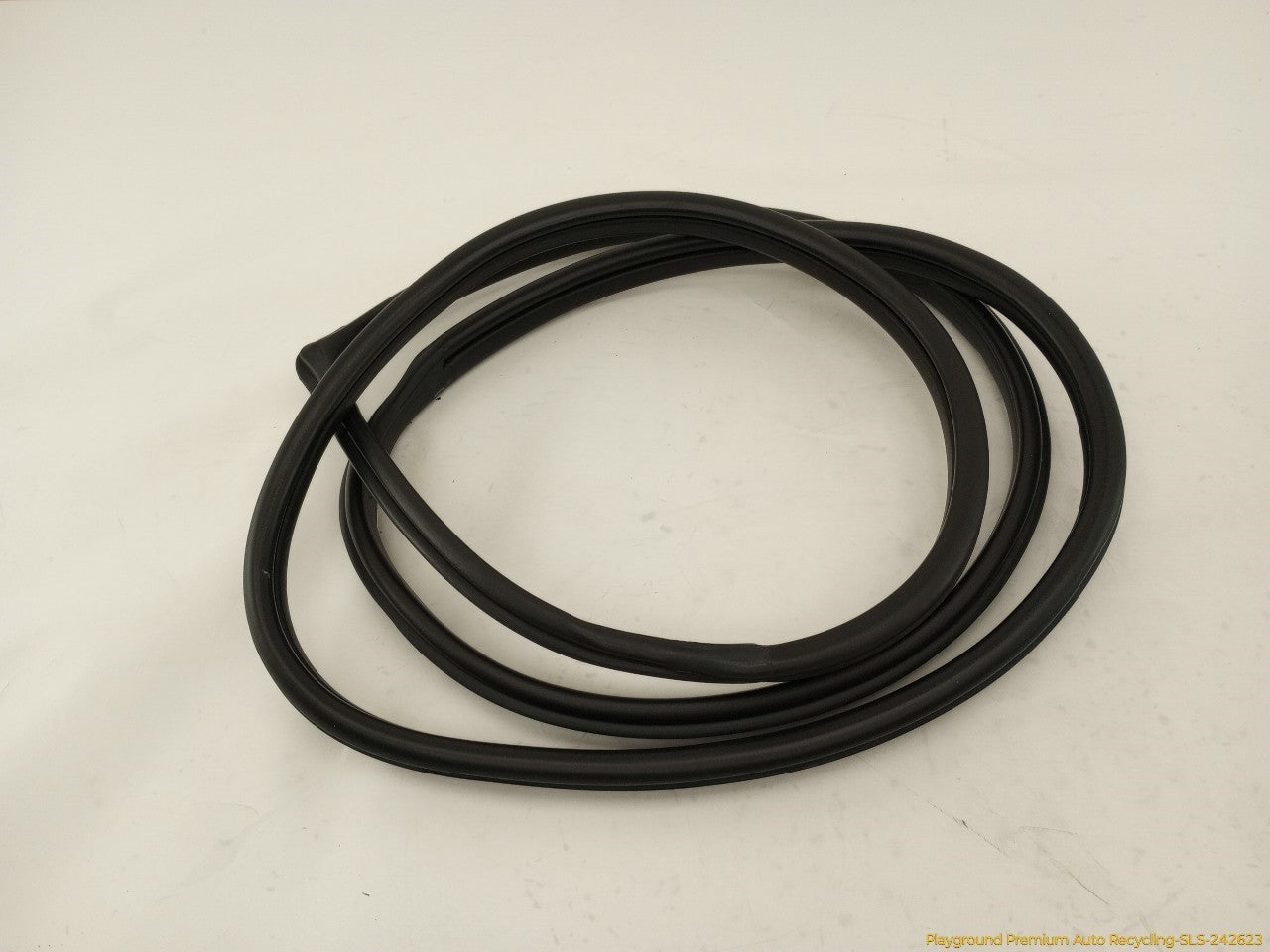 Acura RSX Pair Of Front Door Moldings