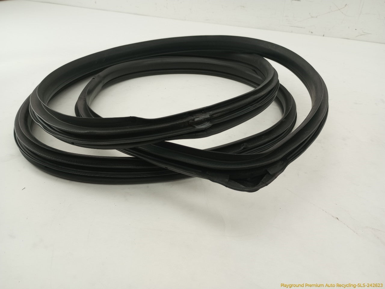 Acura RSX Pair Of Front Door Moldings