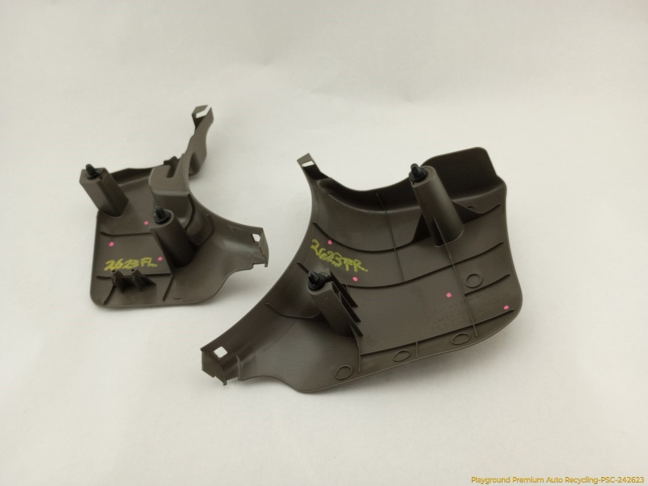 Acura RSX Pair Of Front Kick Trim - 0