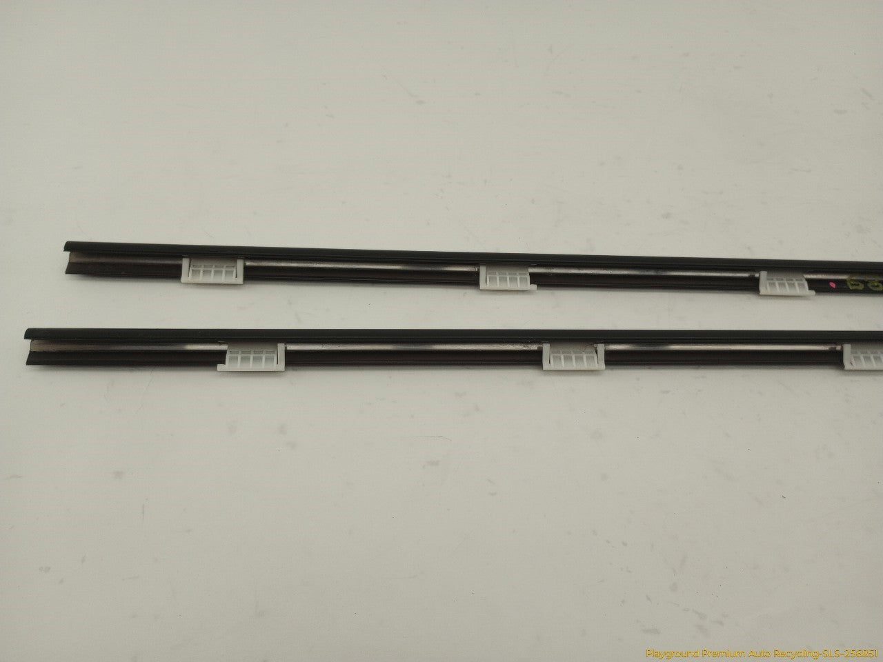 Acura RSX Pair Of Front Door Window Belt Moldings