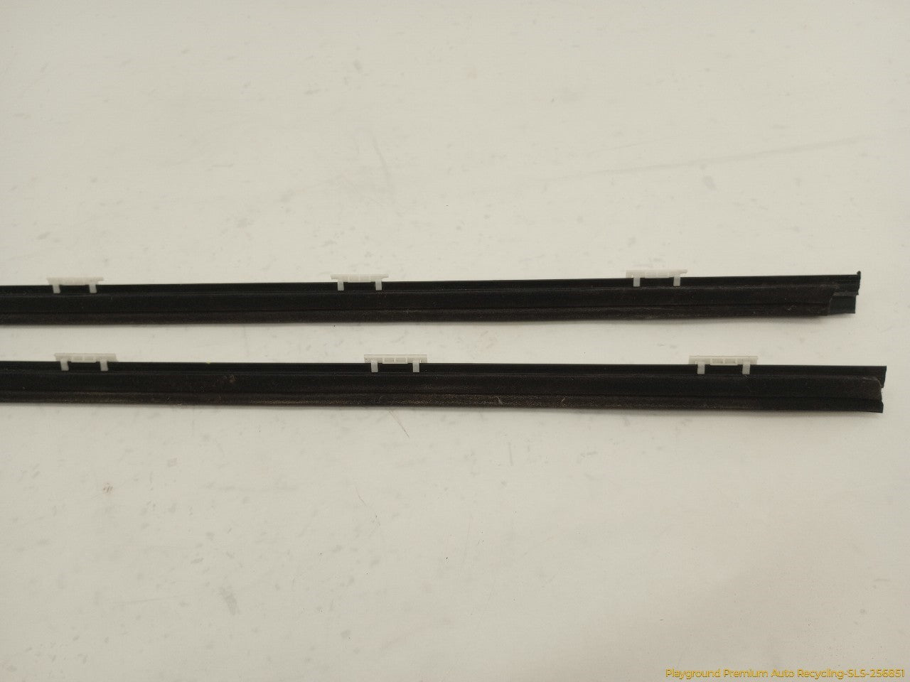 Acura RSX Pair Of Front Door Window Belt Moldings