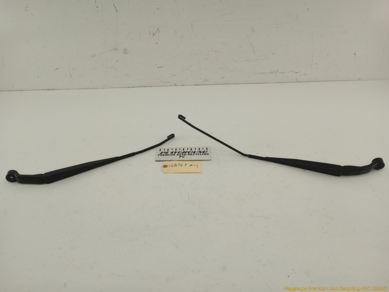 Acura RSX Pair Of Windshield Wiper Arms