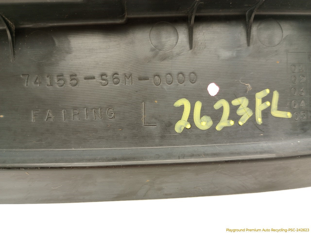 Acura RSX Pair Of Front Side Fender Trim