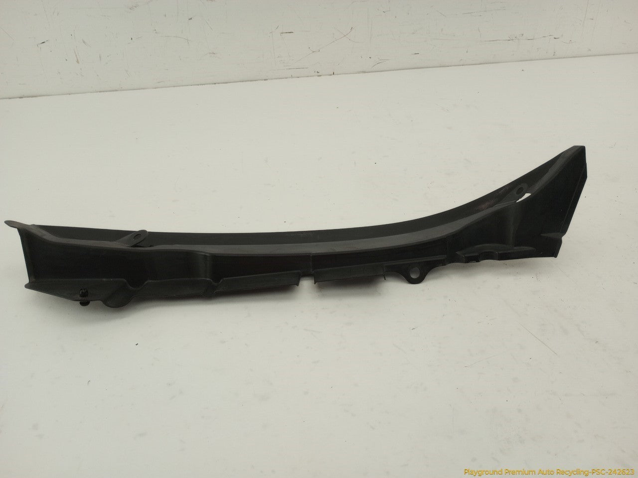 Acura RSX Pair Of Front Side Fender Trim