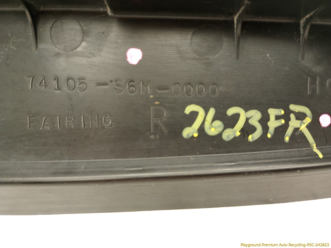 Acura RSX Pair Of Front Side Fender Trim
