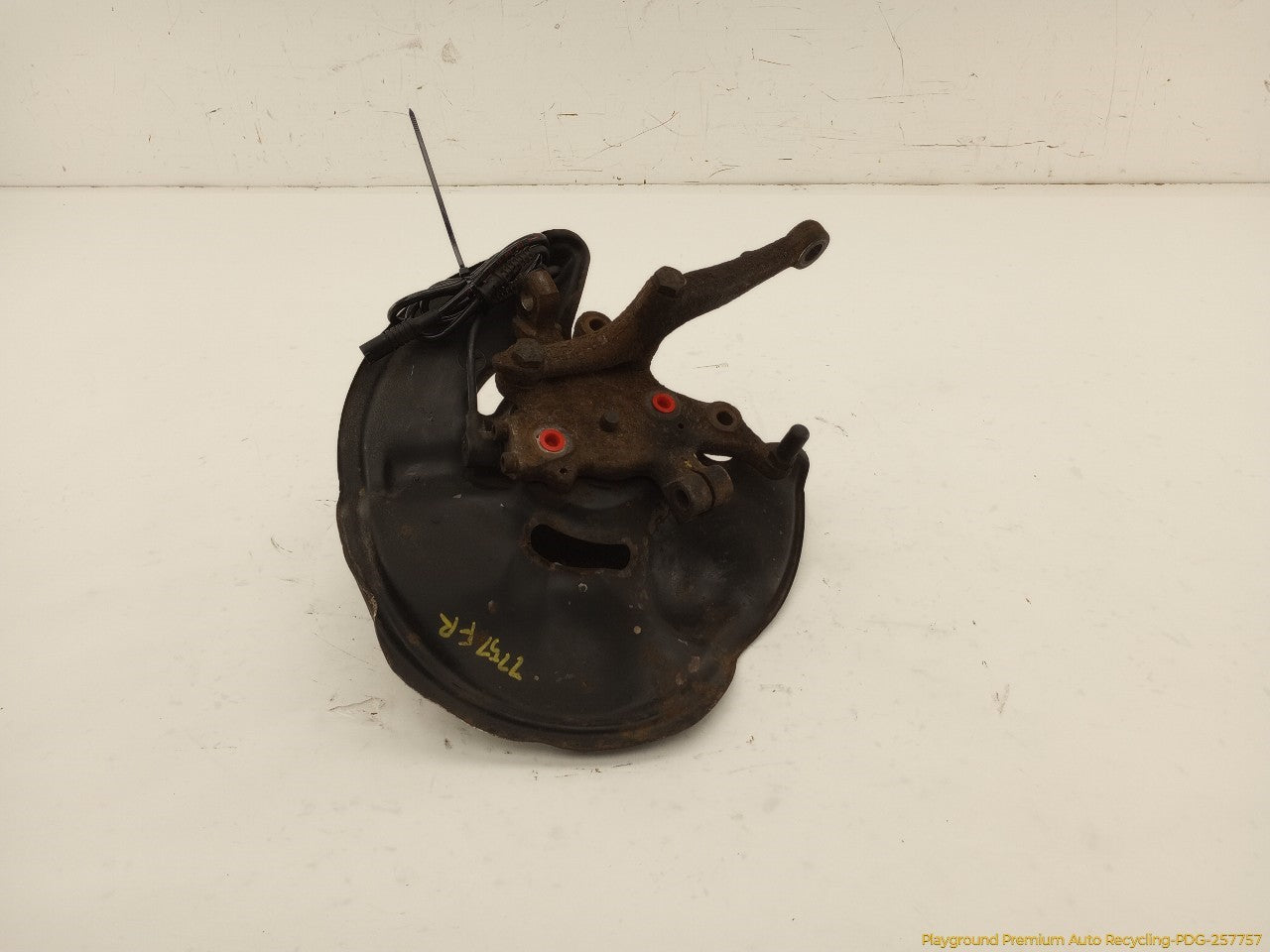 Mercedes SL320 Passenger Right Front Spindle Knuckle Hub