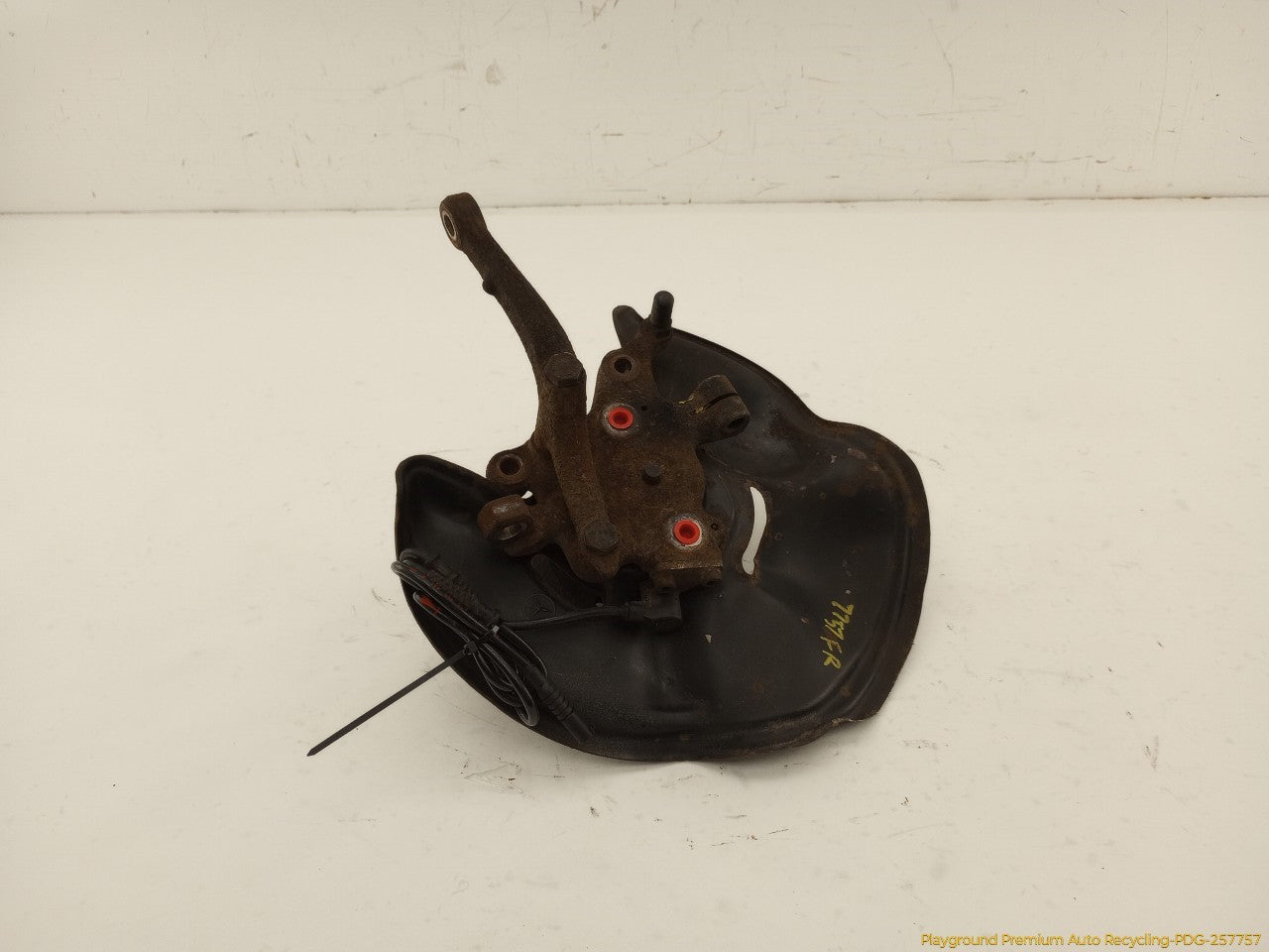 Mercedes SL320 Passenger Right Front Spindle Knuckle Hub